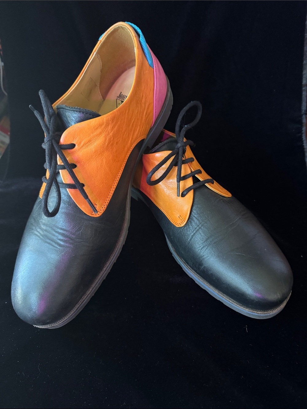 JOHN FLUEVOG Radio 2 Kenny Derby’s